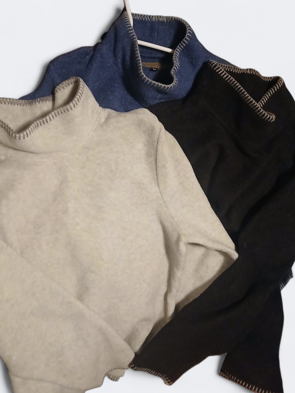 3 Dakini Women's Roll Neck Fleece Sweater Set Size Medium In Black, Blue & Cream